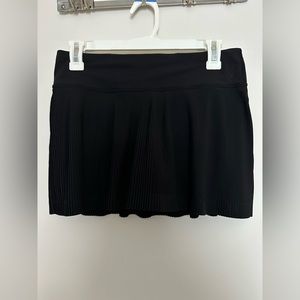 Lululemon electric pleated skirt
